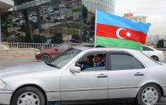 Праздничный автопробег в Баку в связи с освобождением Лачина (ФОТО)