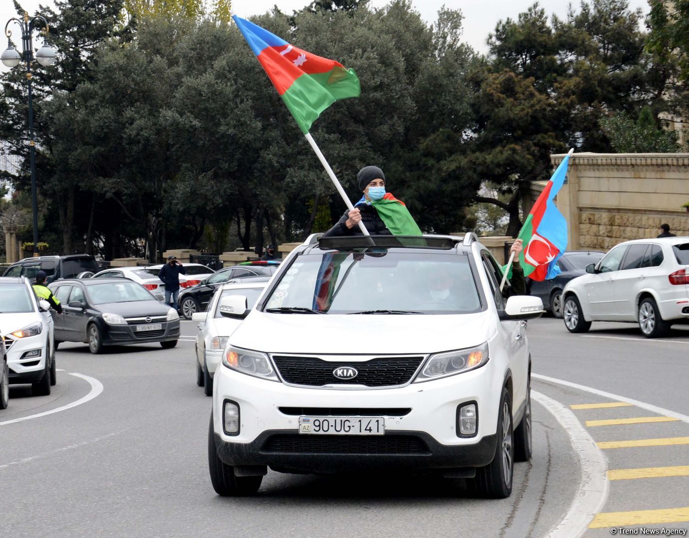 Праздничный автопробег в Баку в связи с освобождением Лачина (ФОТО)