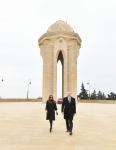 President Ilham Aliyev, first lady Mehriban Aliyeva pay tribute to Azerbaijani martyrs (PHOTO/VIDEO)