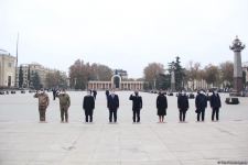 В Гяндже минутой молчания почтили светлую память шехидов Отечественной войны (ФОТО)