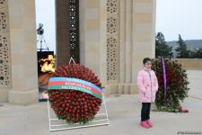 Azerbaijani public reveres memory of martyrs of Karabakh conflict (PHOTO)
