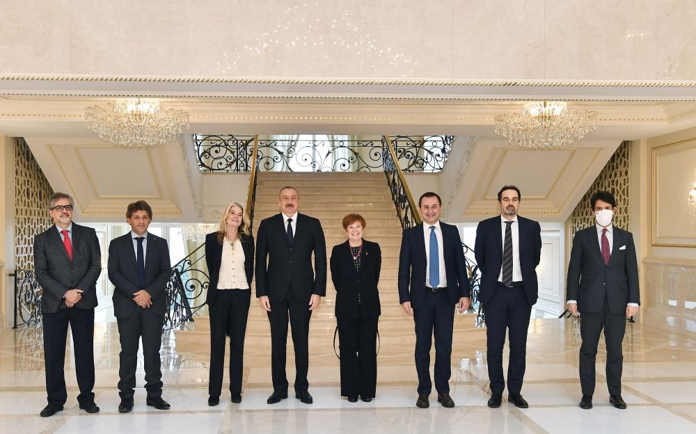 Президент Ильхам Алиев принял делегацию во главе с заместителем председателя Палаты депутатов Италии (ФОТО/ВИДЕО)