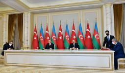 Подписаны азербайджано-турецкие документы (ФОТО) (версия 2)