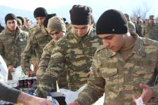 Фонд Гейдара Алиева и сеть супермаркетов Bravo доставили гостинцы солдатам в Агдаме (ФОТО)