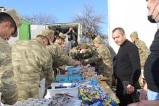 Фонд Гейдара Алиева и сеть супермаркетов Bravo доставили гостинцы солдатам в Агдаме (ФОТО)