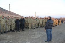 Фонд Гейдара Алиева и сеть супермаркетов Bravo доставили гостинцы солдатам в Агдаме (ФОТО)