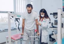 Фонд YAŞAT продолжает обеспечивать нужды семей шехидов и раненых в Отечественной войне (ФОТО)