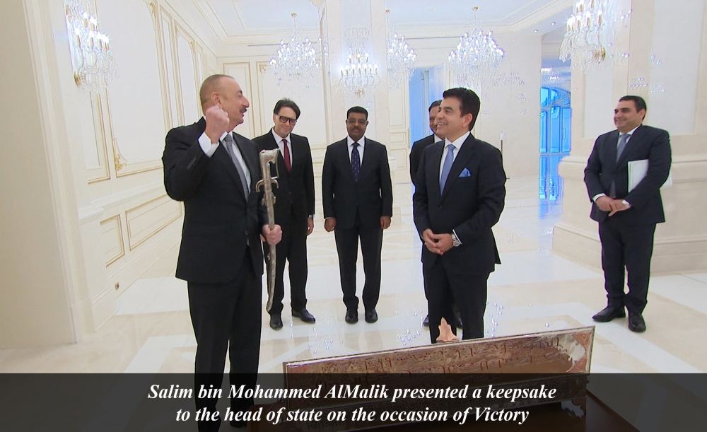 President Ilham Aliyev receives delegation led by ICESCO Director General (PHOTO)
