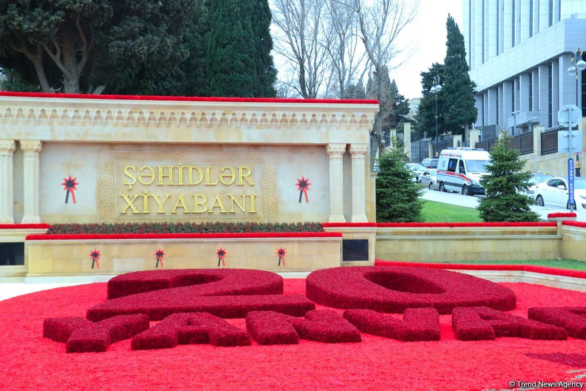 На Аллее шехидов идут последние подготовительные работы (ФОТО)
