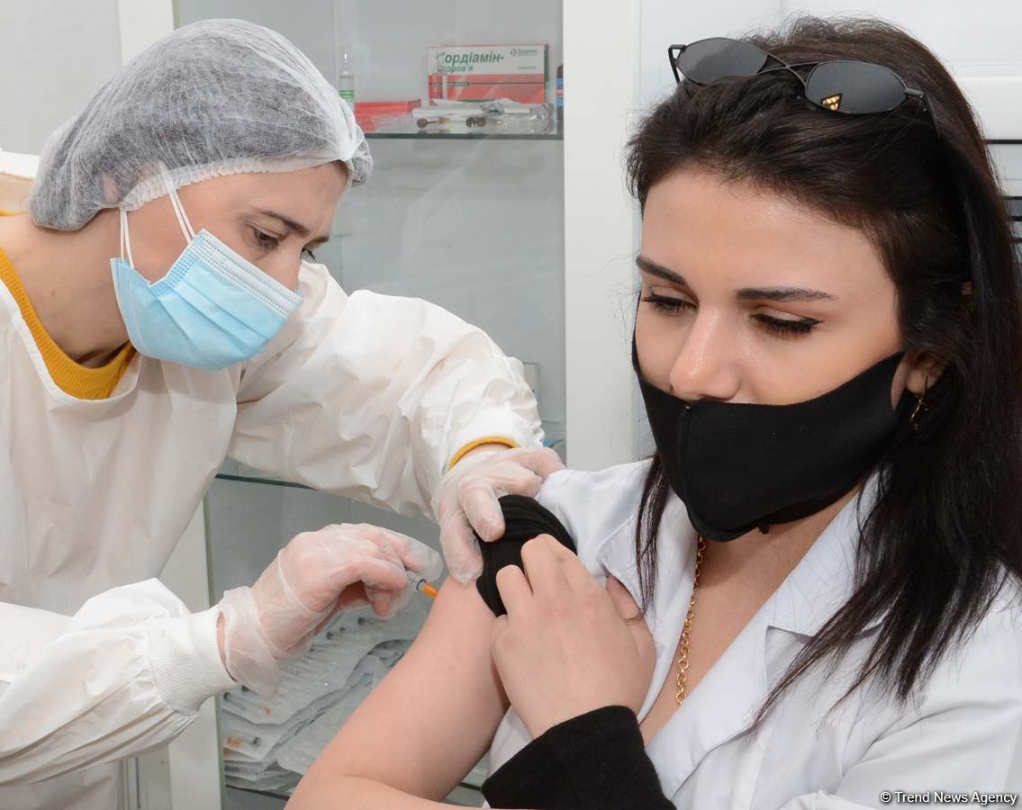 Если иммунитет к коронавирусу сформируется у 70% населения, эпидемический процесс остановится - минздрав Азербайджана