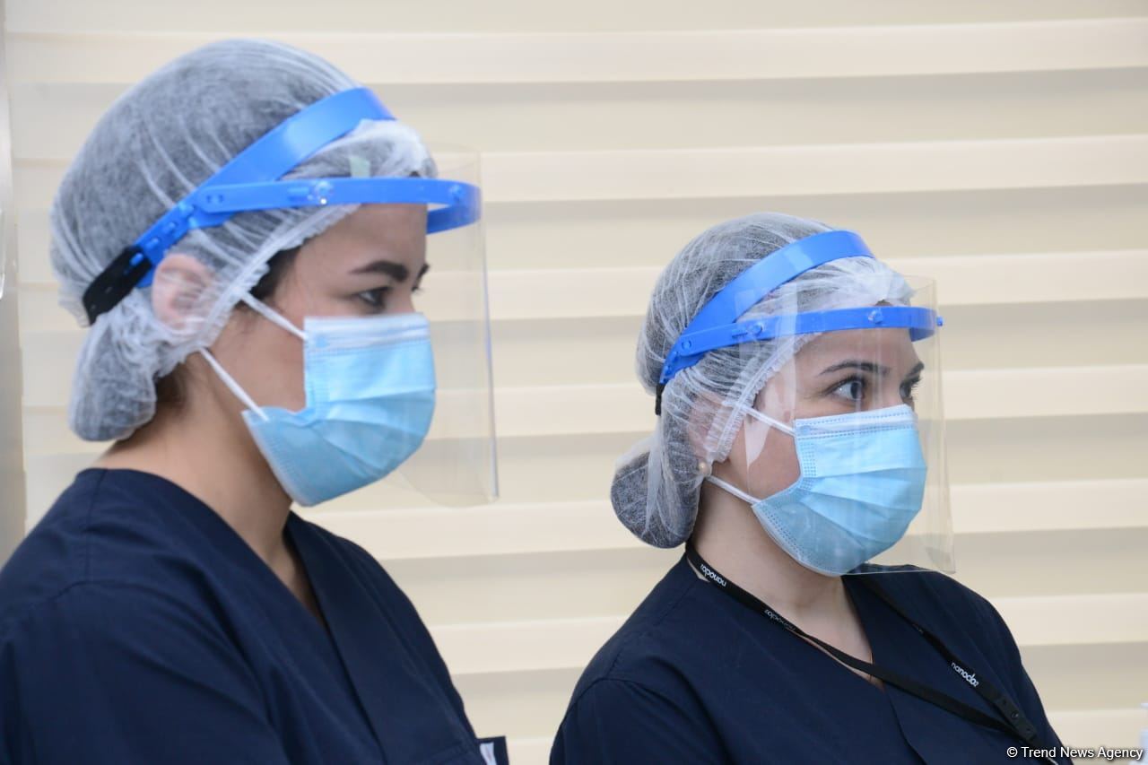 Azerbaijani medical workers undergoing vaccination from COVID-19 (PHOTOS)