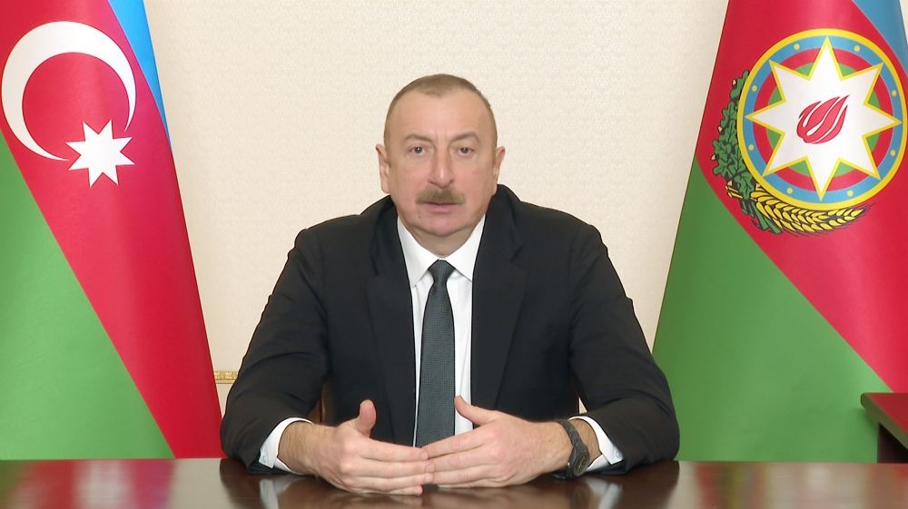 Президент Ильхам Алиев принял в видеоформате Рашада Набиева в связи с назначением его министром транспорта, связи и высоких технологий
(ВИДЕО/ФОТО)