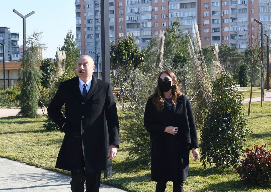 Azerbaijani president, first lady attend opening of new forest park in Yasamal district (PHOTO)