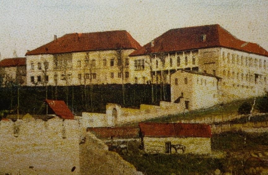 Всемирно известный фотограф показал разрушенный Дворец хана Джаваншира в городе Шуша (ФОТО)