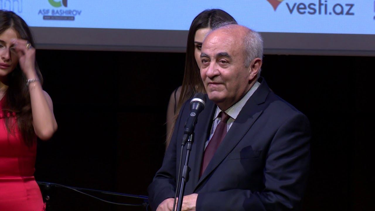 Юсиф Шейхов – от пионера Эльдара до юбилея: Путешествие в волшебном халате (ФОТО)