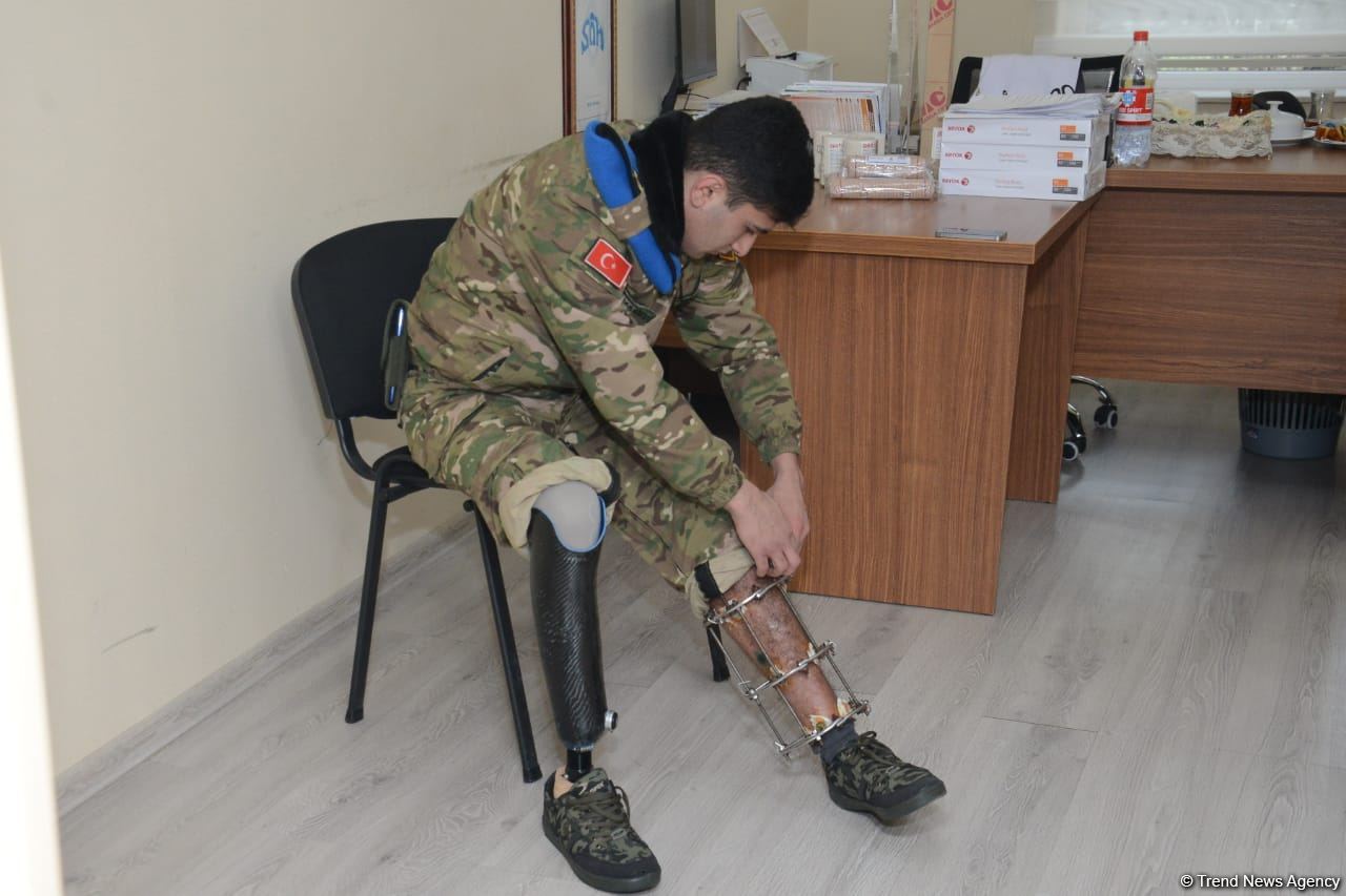 С декабря прошлого года высокотехнологичными протезами обеспечены 10 участников Отечественной войны Азербайджана - минтруда