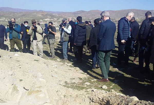 Diplomats accredited in Azerbaijan view cemetery destroyed by Armenians in Jabrayil - Trend TV (PHOTO/VIDEO)