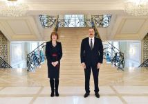 Президент Ильхам Алиев принял госминистра Великобритании по делам европейского соседства и Америки (ФОТО/ВИДЕО)