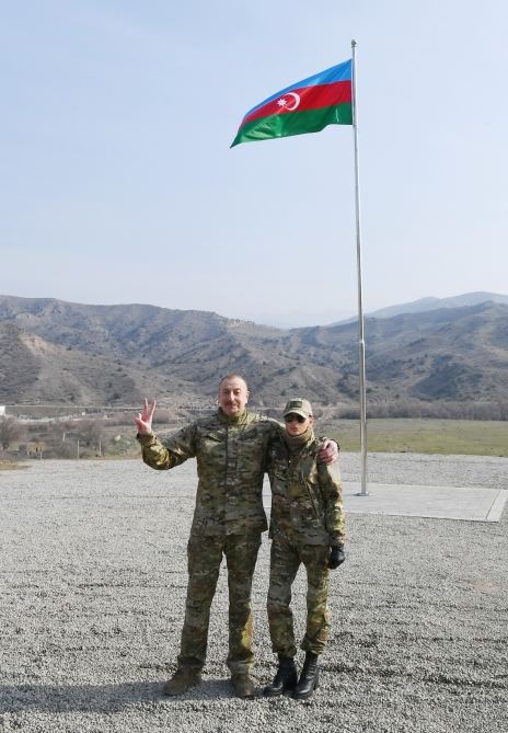 President Aliyev raises Azerbaijani flag in liberated Lachin (PHOTO/VIDEO)