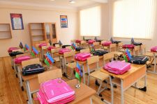 Президент Ильхам Алиев принял участие в церемонии предоставления семьям шехидов и инвалидам войны квартир в жилом комплексе в бакинском поселке Рамана (ФОТО)