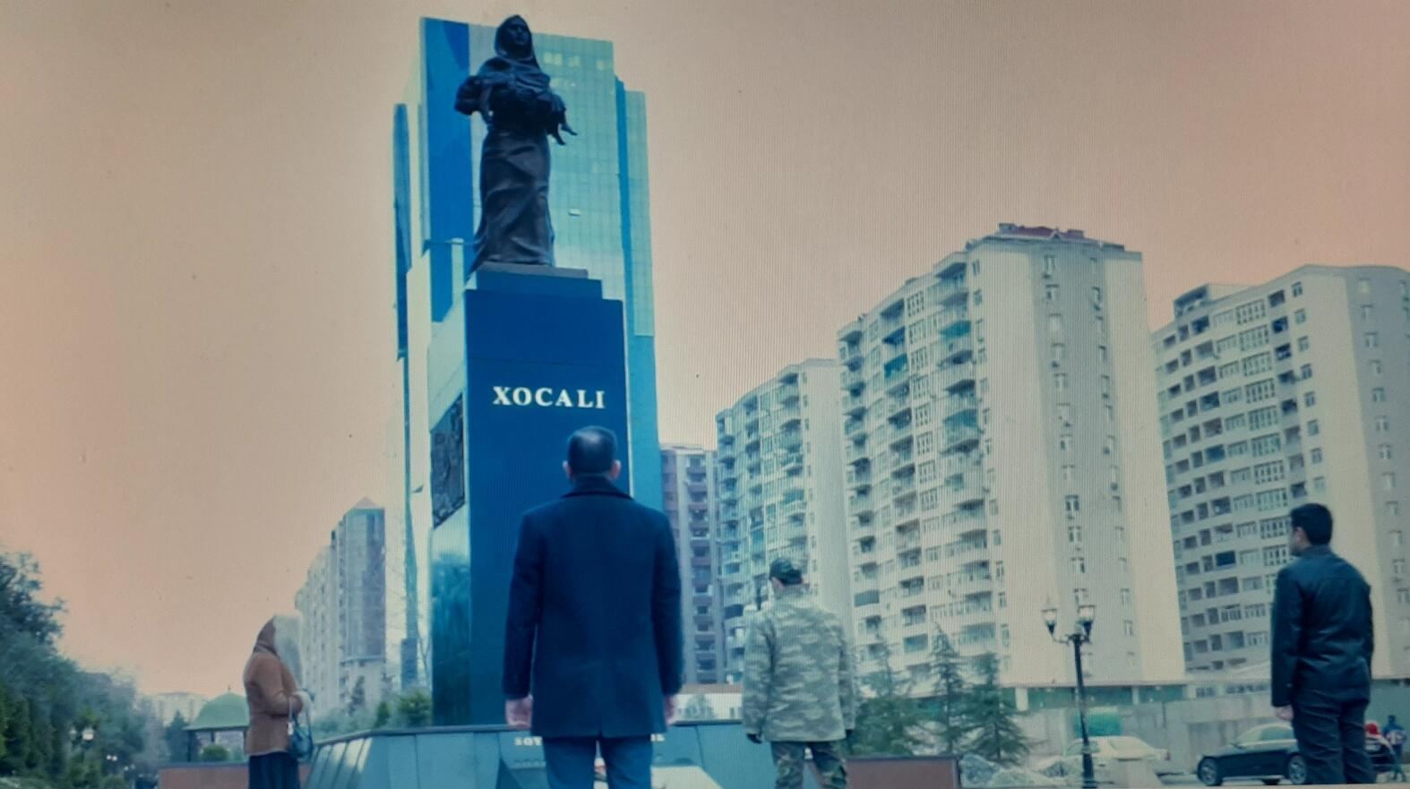 Души жертв Ходжалинского геноцида... - представлен фильм "Xocalıya ədalət" (ВИДЕО)
