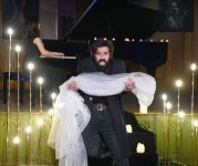 Зажжены свечи в память о жертвах Ходжалинского геноцида… - боль трагедии в музыки и картинах художников (ФОТО)