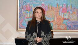 В Баку открылась выставка картин и скульптур, посвященная Ходжалинскому геноциду (ФОТО)