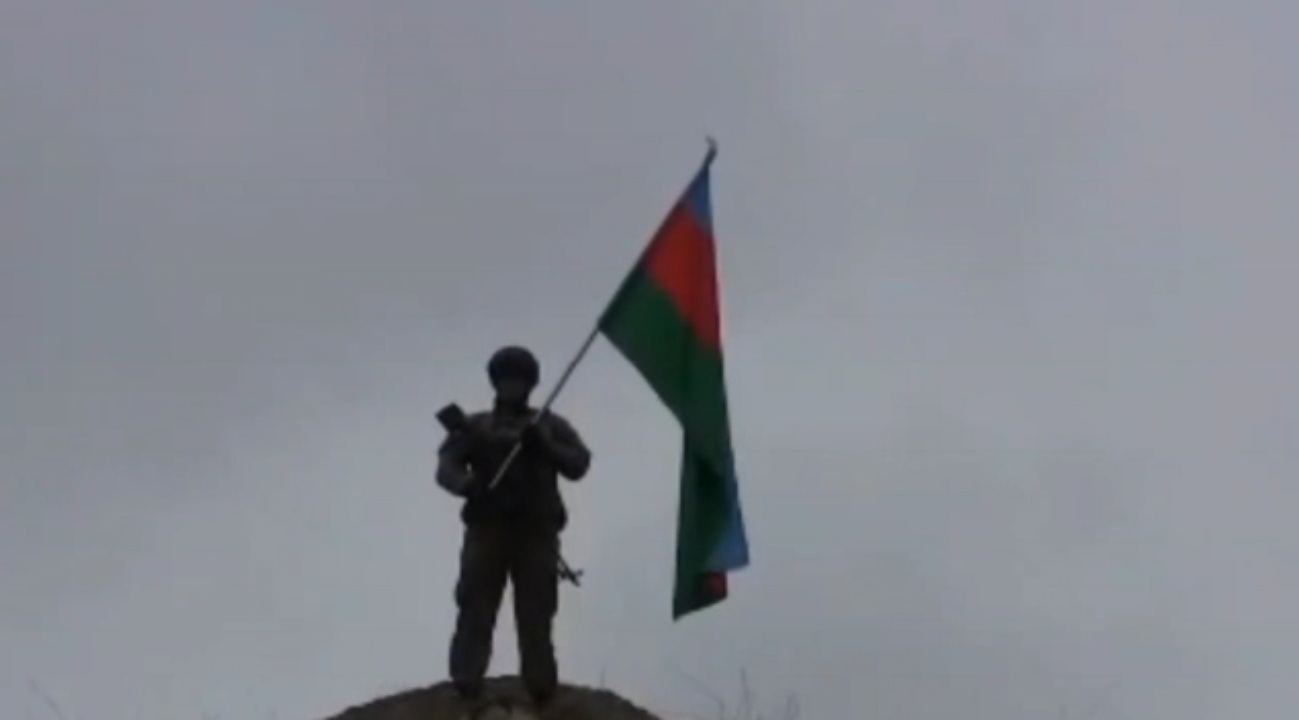 Дети, вынесенные когда-то из Ходжалы на руках матерей, вернулись солдатами на танках – проект Эртогрула Камалова (ВИДЕО)