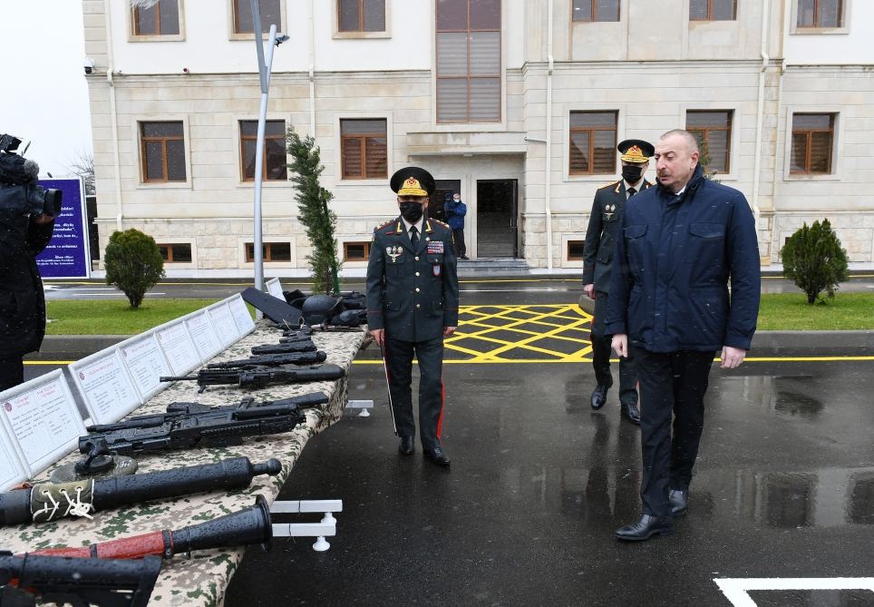 Президент Ильхам Алиев принял участие в открытии новопостроенной «Н-ской» воинской части Внутренних войск  (ФОТО/ВИДЕО)