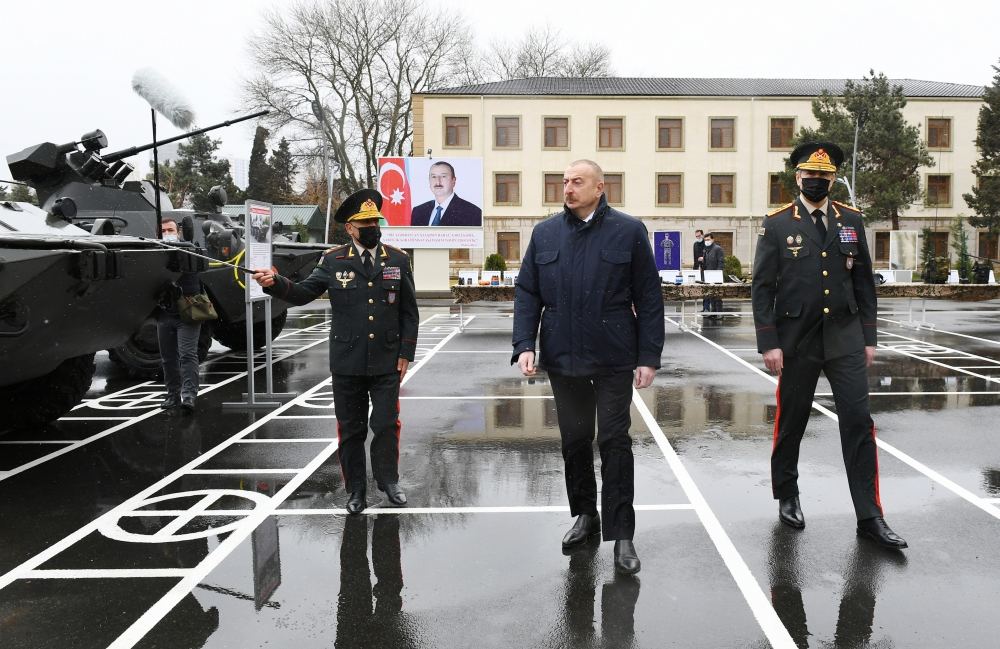 Президент Ильхам Алиев принял участие в открытии новопостроенной «Н-ской» воинской части Внутренних войск  (ФОТО/ВИДЕО)