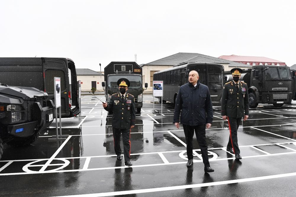Президент Ильхам Алиев принял участие в открытии новопостроенной «Н-ской» воинской части Внутренних войск  (ФОТО/ВИДЕО)