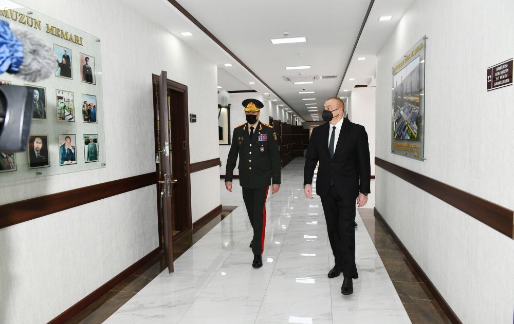 Президент Ильхам Алиев принял участие в открытии новопостроенной «Н-ской» воинской части Внутренних войск  (ФОТО/ВИДЕО)