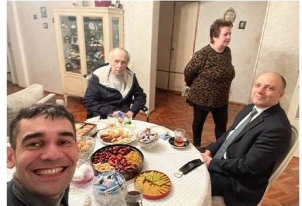 Министр культуры Азербайджана навестил народного артиста Эльдара Гулиева (ФОТО)