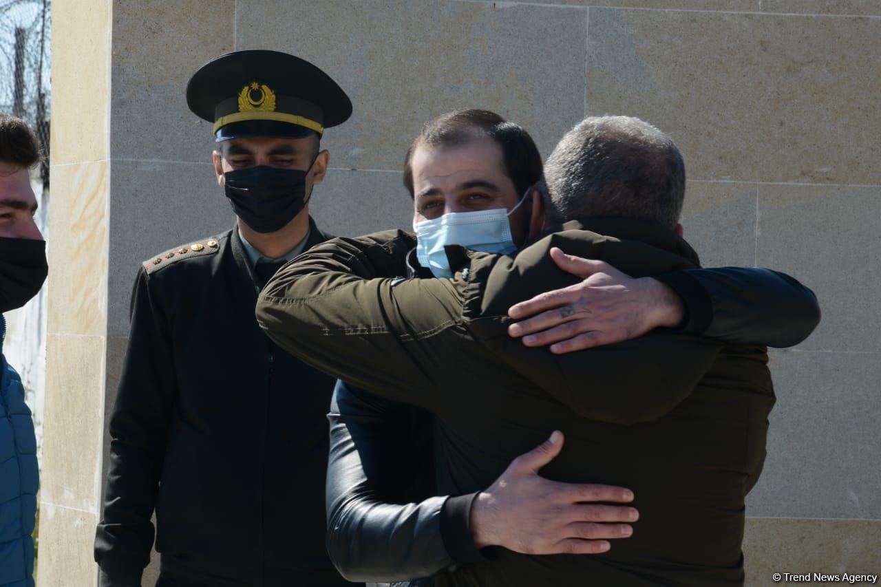 В исправительном учреждении №9 Пенитенциарной службы Азербайджана освобождены 5 человек (ФОТО)
