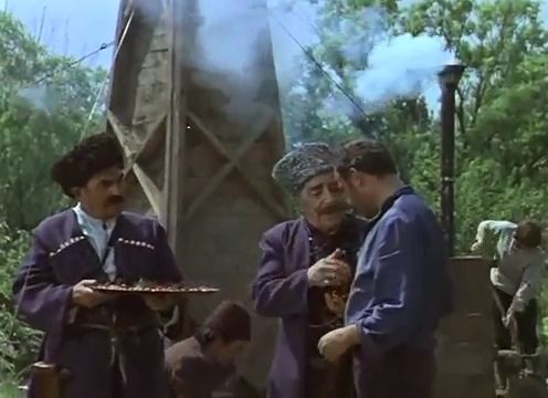 Спустя 40 лет раскрыты тайны фильма "Не бойся, я с тобой!" – кто был госпитализирован,  смерть от заражения, "нефть" из волчьей ягоды (ВИДЕО, ФОТО)