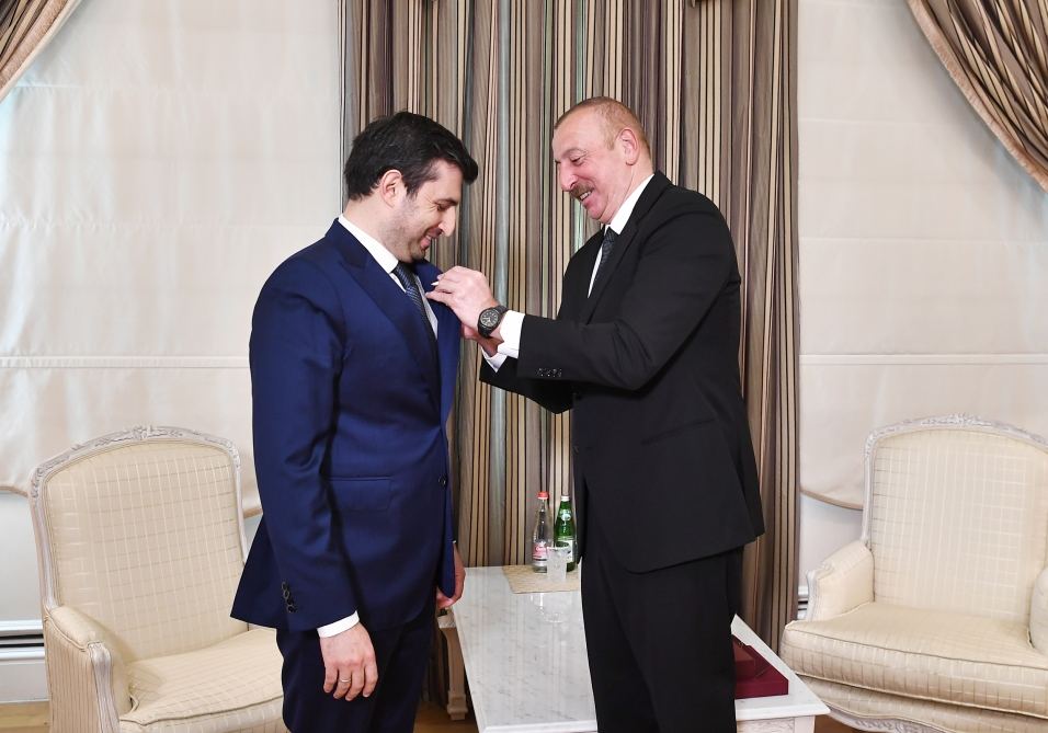 Президент Азербайджана Ильхам Алиев наградил Сельджука Байрактара  орденом "Карабах"