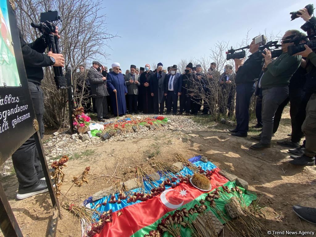 Главы религиозных конфессий Азербайджана посетили в Агдаме могилы шехидов (ФОТО/ВИДЕО)