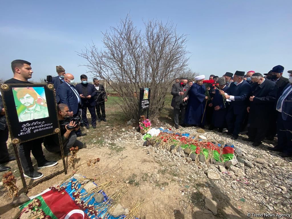 Главы религиозных конфессий Азербайджана посетили в Агдаме могилы шехидов (ФОТО/ВИДЕО)