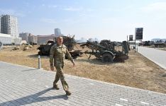 Президент Ильхам Алиев принял участие в открытии в Баку Парка военных трофеев (ФОТО/ВИДЕО)