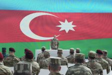 Президент Ильхам Алиев принял участие в открытии в Баку Парка военных трофеев (ФОТО/ВИДЕО)