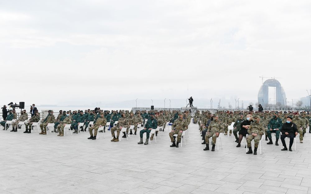Президент Ильхам Алиев принял участие в открытии в Баку Парка военных трофеев (ФОТО/ВИДЕО)