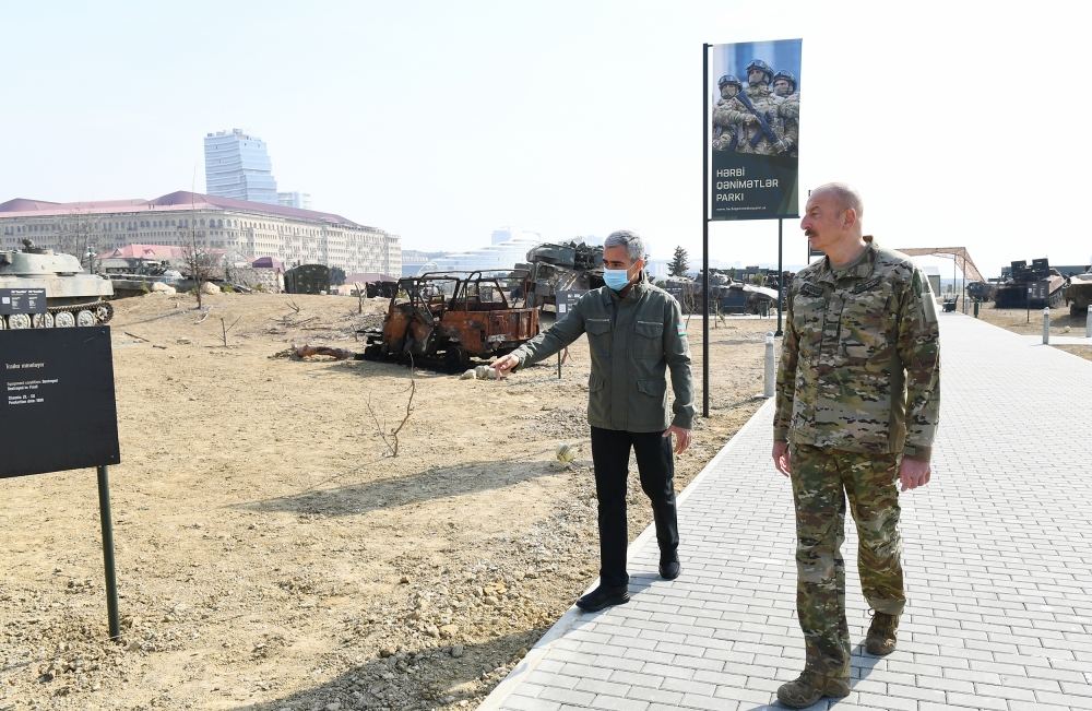 Президент Ильхам Алиев принял участие в открытии в Баку Парка военных трофеев (ФОТО/ВИДЕО)