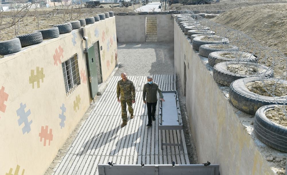 Президент Ильхам Алиев принял участие в открытии в Баку Парка военных трофеев (ФОТО/ВИДЕО)
