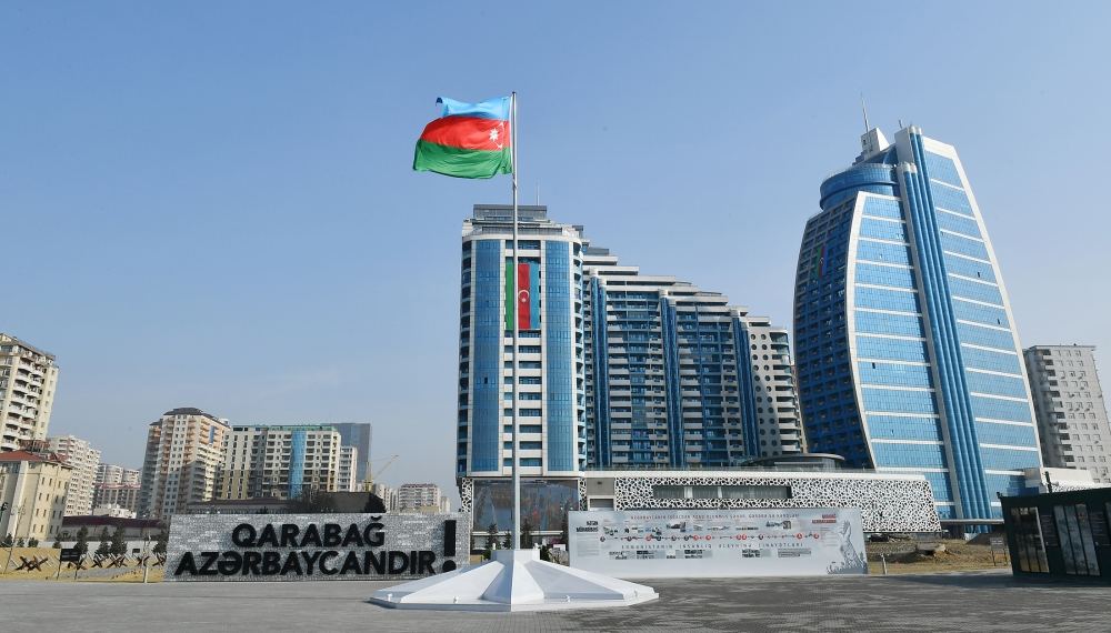 Президент Ильхам Алиев принял участие в открытии в Баку Парка военных трофеев (ФОТО/ВИДЕО)