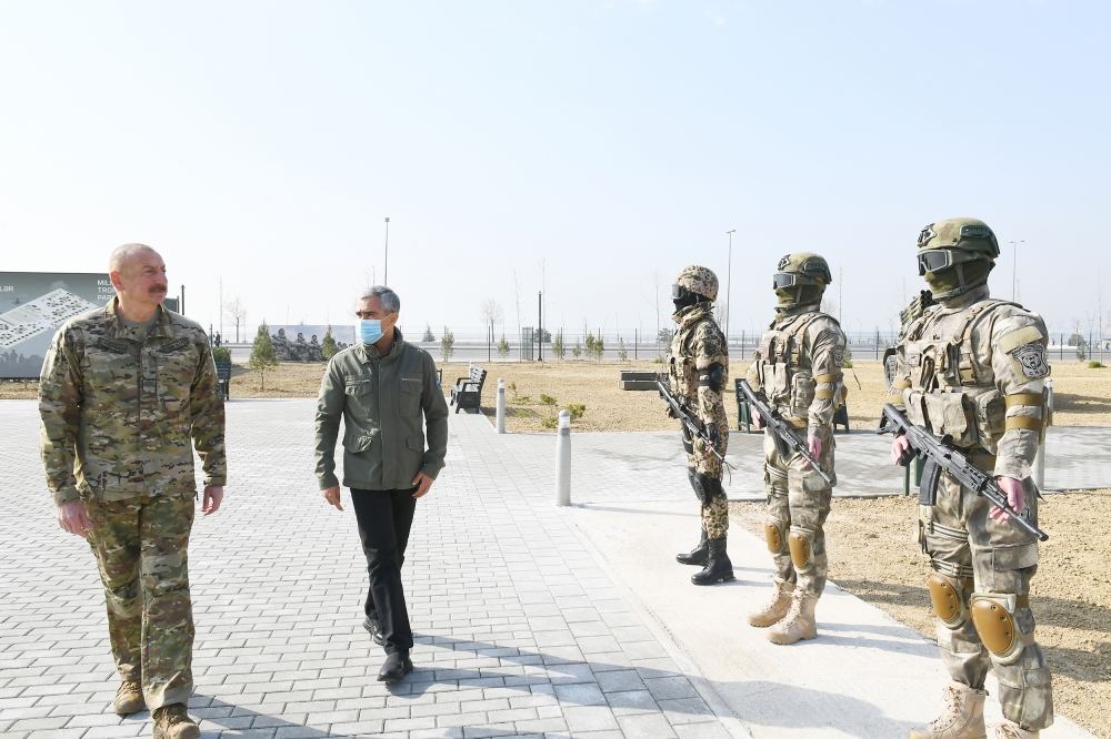 Президент Ильхам Алиев принял участие в открытии в Баку Парка военных трофеев (ФОТО/ВИДЕО)