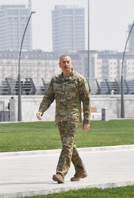 Президент Ильхам Алиев принял участие в открытии в Баку Парка военных трофеев (ФОТО/ВИДЕО)