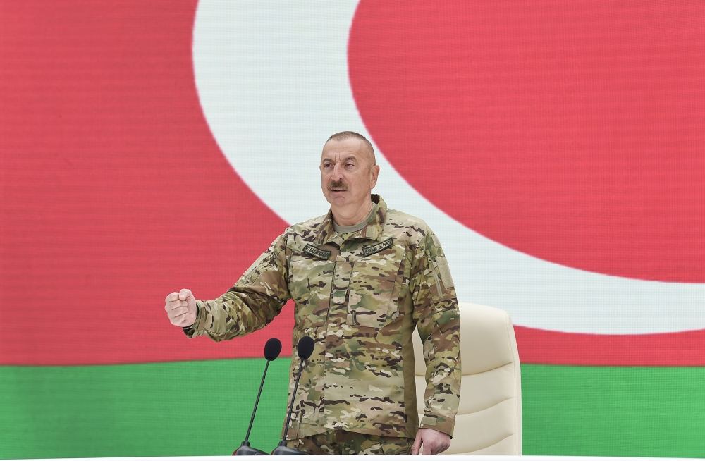 Президент Ильхам Алиев принял участие в открытии в Баку Парка военных трофеев (ФОТО/ВИДЕО)