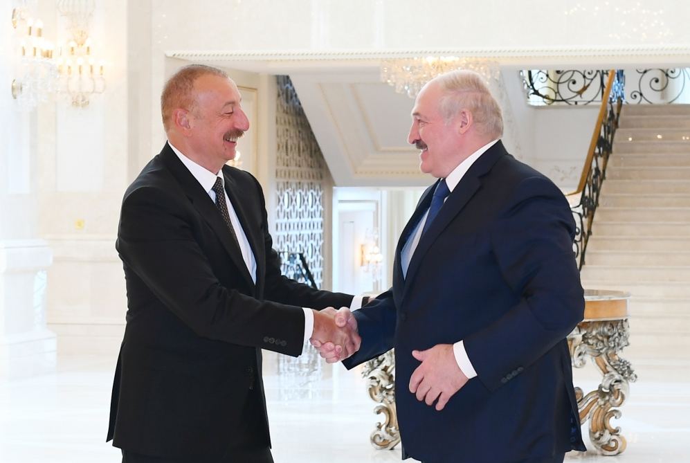 Состоялась встреча президентов Азербайджана и Беларуси один на один (ФОТО/ВИДЕО)