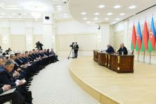 Президенты Азербайджана и Беларуси выступили с заявлениями для печати
(ФОТО)