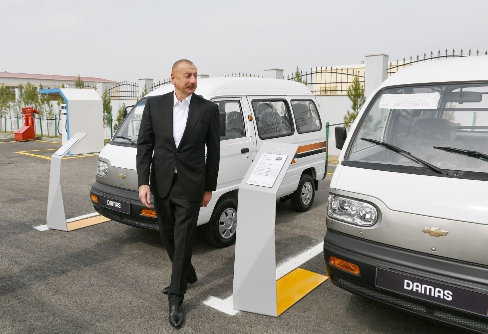 Президент Ильхам Алиев принял участие в открытии Гаджигабульского промышленного квартала (ФОТО)